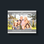 Grått Vår morföräldrar Foto med morbarn Canvastryck<br><div class="desc">Våra morföräldrar Foto med morbarn. Namn och År.</div>