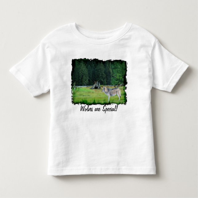 Grått Varg & Alaska Forest Wildlife Art T-Shirt (Framsida)