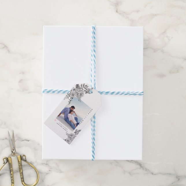 Grått vattenfärgblommor och foto presentetikett (Med Snöre)