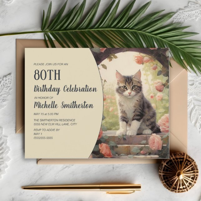 Grått Vitt Kattunge Valv 80-årsdag Inbjudningar (Cute gray and white kitten 80th birthday party invitation for women.)