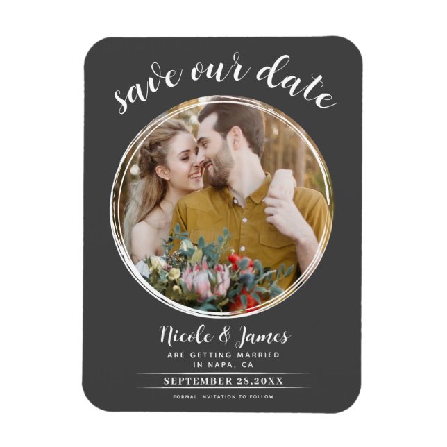 Grått & Vitt Modern Rund Foto Save the Date Magnet (Vertikal)