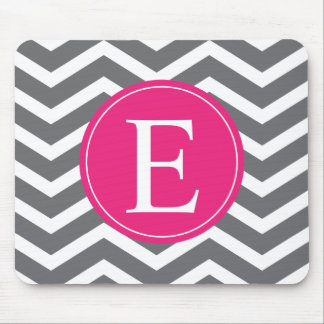 Grått White Chevron Bright Rosa Monogram Musmatta