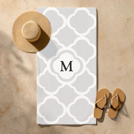 Grått White Quatrefoil Mönster Monogrammed
