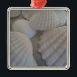 Grått White, Seashells, Sea Snäcka Summer Beach Kä Julgransprydnad Metall<br><div class="desc">Grått White,  Seashells,  Sea Snäcka Summer Beach Kärlek</div>