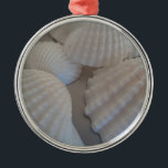 Grått White, Seashells, Sea Snäcka Summer Beach Kä Julgransprydnad Metall<br><div class="desc">Grått White,  Seashells,  Sea Snäcka Summer Beach Kärlek</div>