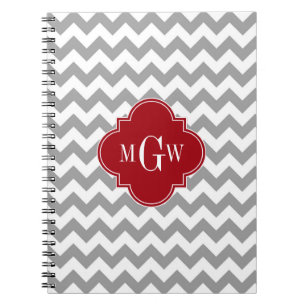 Grått Wht Chevron Cranberry Quatrefoil 3 Monogram Anteckningsbok Med Spiral
