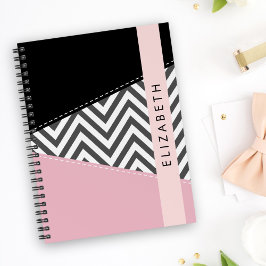 Grått Zigzag, Grått Chevron, Rosa, ditt namn Anteckningsbok