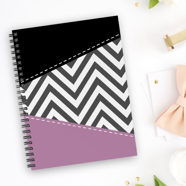 Grått Zigzag, Grått Chevron, Zigzag Mönster, Lila Anteckningsbok (Skapare uppladdad)