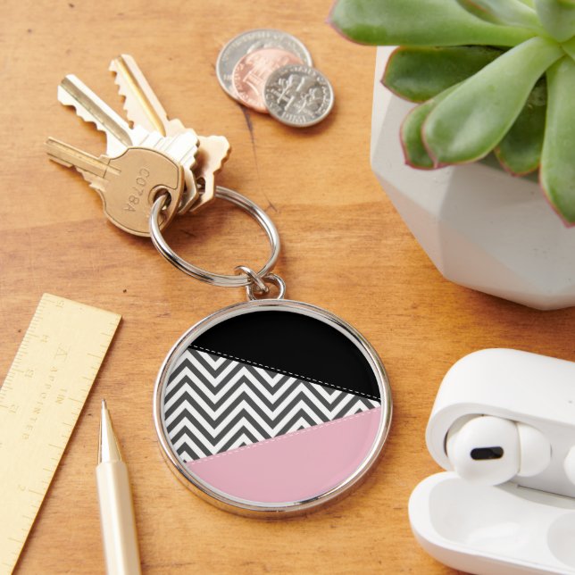 Grått Zigzag, Grått Chevron, Zigzag Mönster, Rosa Rund Silverfärgad Nyckelring (Skrivbord)