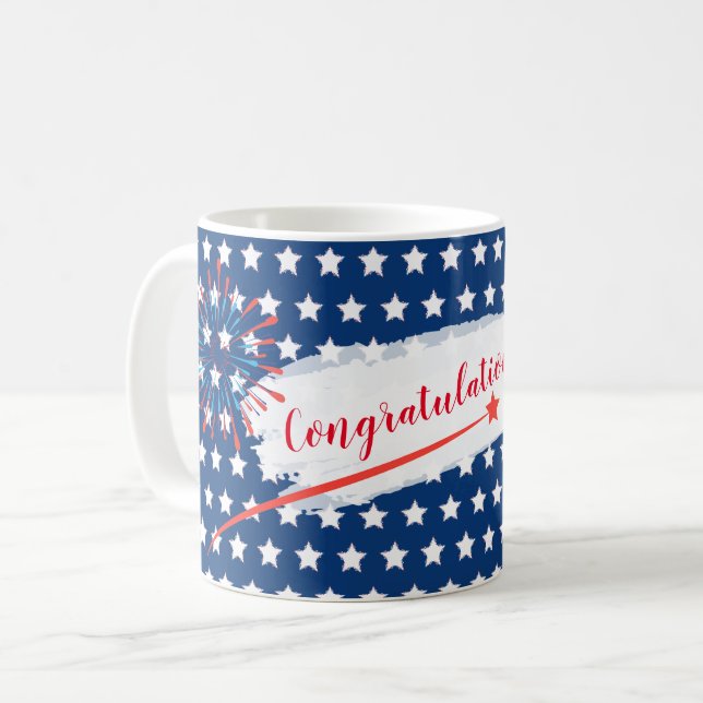 Grattis 4th av den Juli amerikanUSA flaggan Kaffemugg (Framsida vänster)