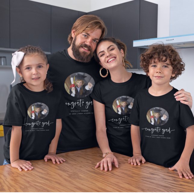 Grattis examen vit skript foto examen t shirt (Skapare uppladdad)