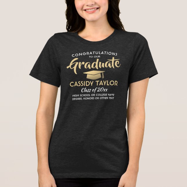 Grattis nyutexaminerad Elegant modern examen T Shirt (Framsida)