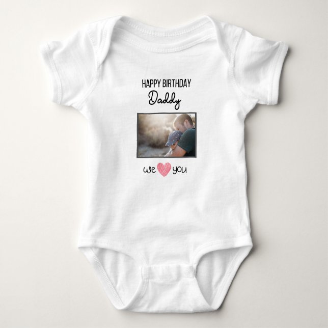 GRATTIS PÅ FÖDELSEDAGEN DADDY ANPASSNINGSBAR-FOTO  T SHIRT (Framsida)