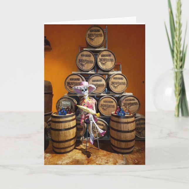 "GRATTIS PÅ FÖDELSEDAGEN" FRÅN EN DRUNKIN' SKELETO KORT (Framsida)