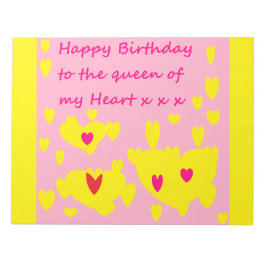 Grattis på födelsedagen kärlek-meddelande om en an anteckningsblock