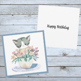 Grattis på födelsedagen Kitten Sitta i en del blom Kort