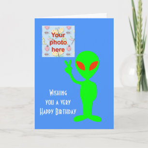 Grattis på födelsedagen med martian främmande lägg kort