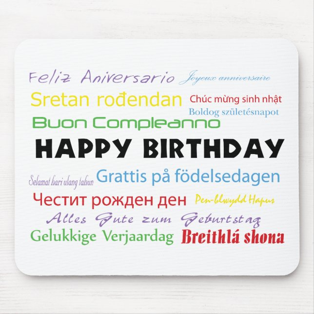 Grattis på födelsedagen på många språk är färgstar musmatta (Framsidan)