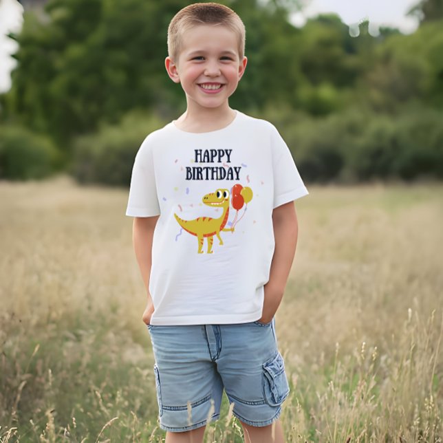 Grattis på födelsedagen t shirt (Skapare uppladdad)