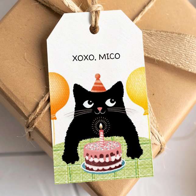 Grattis på födelsedagen till festkatten med tårta  presentetikett (Skapare uppladdad)