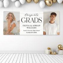 Grattis studenter Två studenter foto