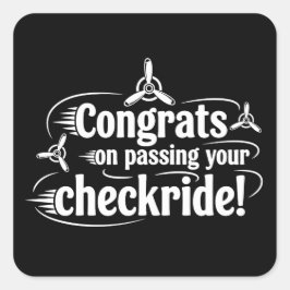 Grattis till din genomgångna checkflygning! fyrkantigt klistermärke