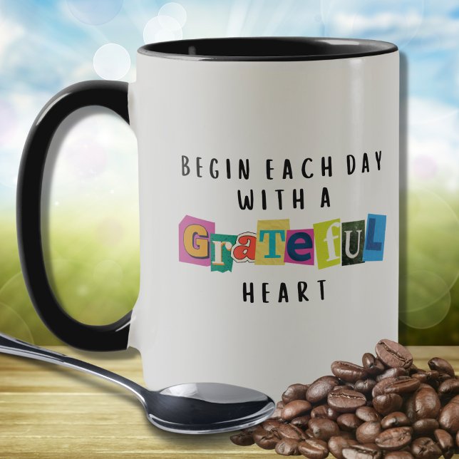 Grattis till hjärtskrapbok Typography Inspirationa Mugg (Skapare uppladdad)