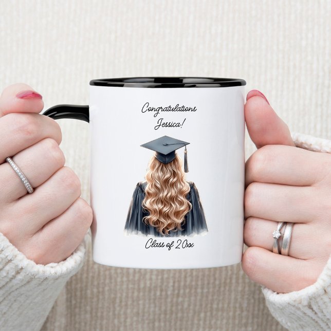 Grattisar Blonde Female Student i svart Mugg (Skapare uppladdad)