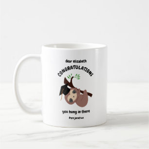 Grattisar Cute Sloth Studenten Anpassningsbar Kaffemugg