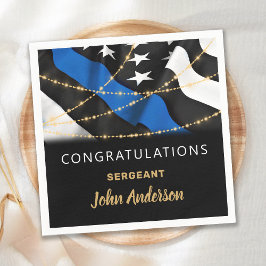 Grattisar för polistjänstemannens marknadsföring i pappersservett