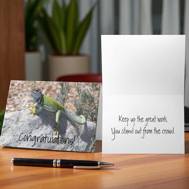 Grattisar Lizard Sunbad Lägg till ditt foto Kort (Replaceable cover photo template text cover and inside card)