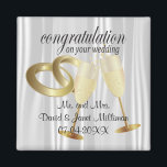 Grattisar på Bröllopsdagen Magnet<br><div class="desc">Bröllop Magnet. Grattisar på Bröllopsdagen Behåll från redot Bride och Groom så att du kan anpassa dig. ⭐ Denna produkt är 100 % Anpassade. Grafik och / eller text kan tas bort, flyttat, storleksändras, ändras runt, roteras osv. ⭐ 99 procent av mina konstruktioner i min butik görs i lagrar. Det...</div>