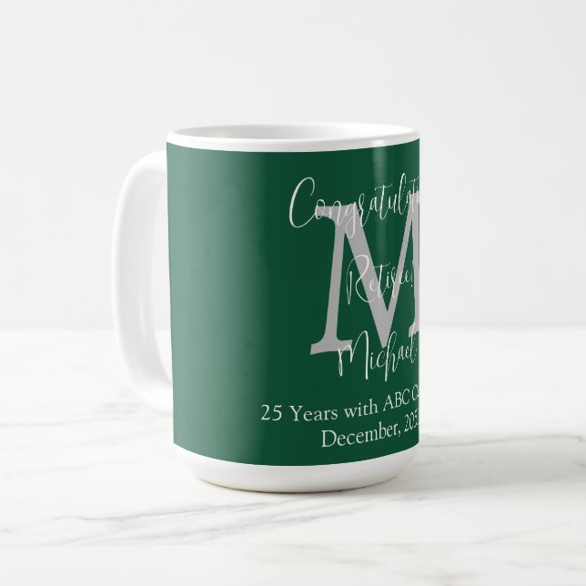 Grattisar på Pension, Monogram Namn Grönt Kaffemugg (Framsida vänster)