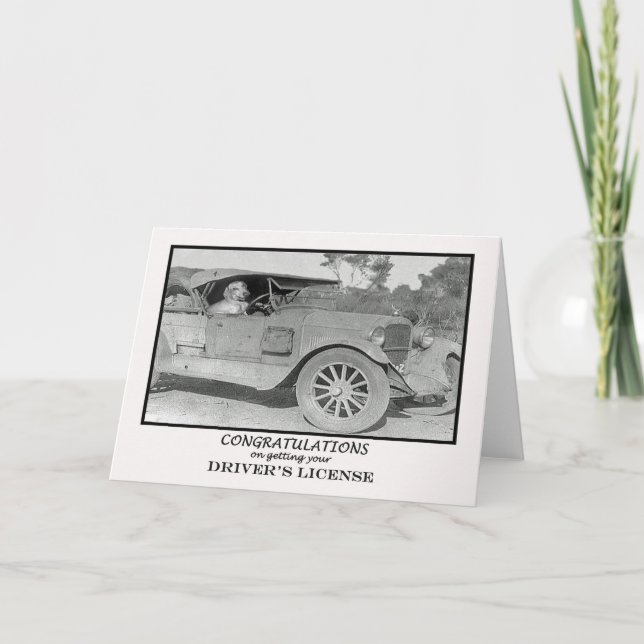 Grattisar som får körkort, gammal bil. kort (Framsida)