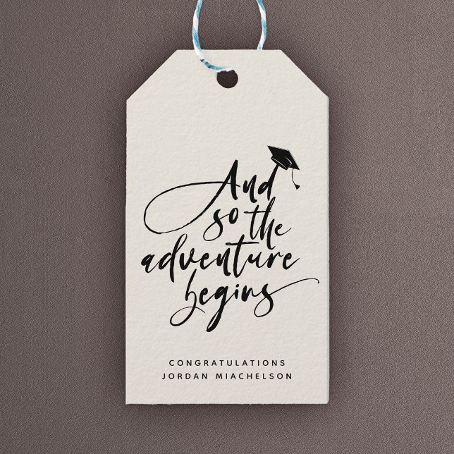 Gratulerar Grad för Modern Studenten Script Callig Presentetikett (Skapare uppladdad)