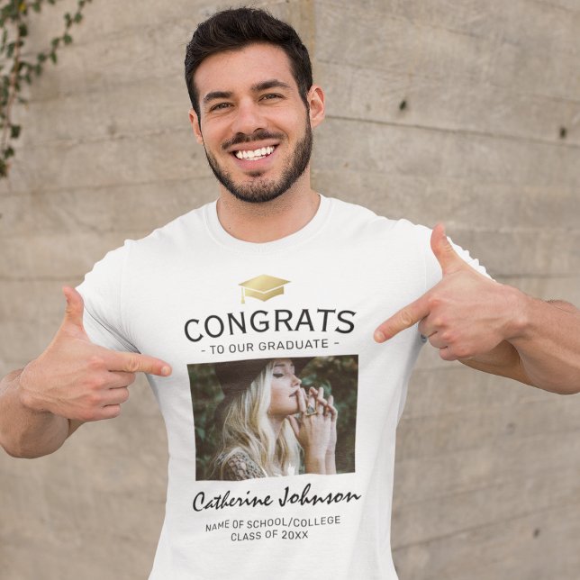 Gratulerara Student-familjen T Shirt (Skapare uppladdad)