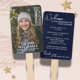 Gratulerart foto från Modern Medical School Studen