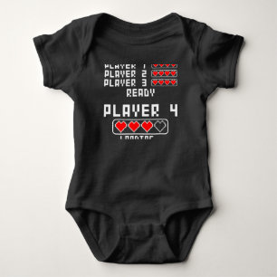 Gravid annons Player 4 laddning T Shirt