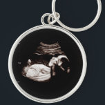 Gravid Baby Sonogram Ultrasound Photo New mamma Rund Silverfärgad Nyckelring<br><div class="desc">Gravid Sonogram Ultraljudsfoto Ny mamma-nyckelkedja kan anpassas helt efter dina behov kostym. © Gorjo Designs. Gade åt dig via Zazzle-plattformen. // Obs! Fotot som används är endast en platshållarbild. Du måste byta ut det mot ett eget foto innan du beställer eller skriver ut det. Kontakta mig om du behöver hjälp...</div>