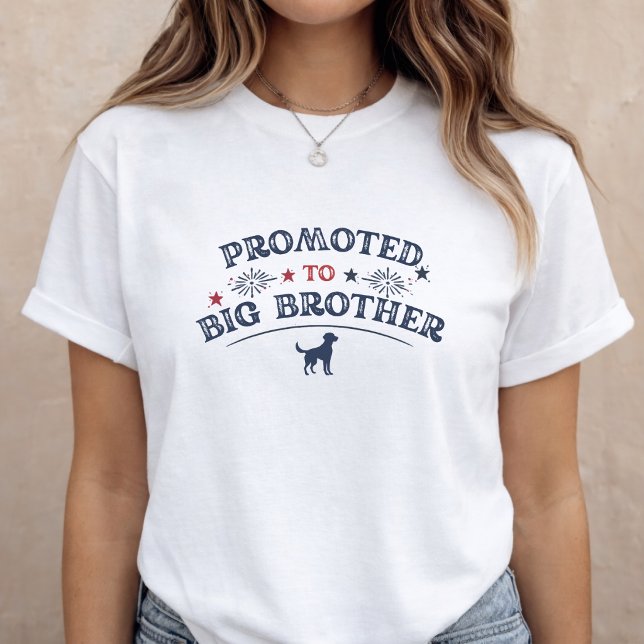 Graviditetsannonsering Hund Storebror 4 juli T Shirt (Skapare uppladdad)