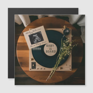 Graviditetsannonsering med vintage vinylskivspelar