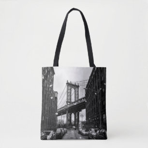 GRAYSCALE PHOTOGRAPHY OF BROOKLYN BRIDGE TYGKASSE
