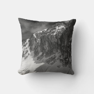 GRAYSCALE PHOTOGRAPHY OF MOUNTAIN KUDDE