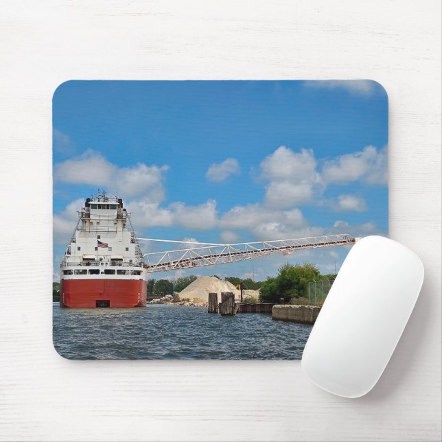 Great Lakes-fraktfartyg lastar av sten Musmatta (Med mus)
