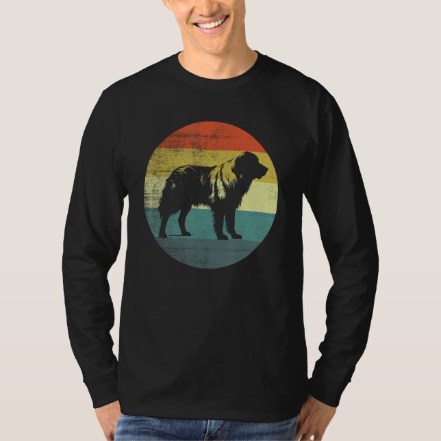 Great Pyrenees Dog Retro Style T Shirt (Framsida)