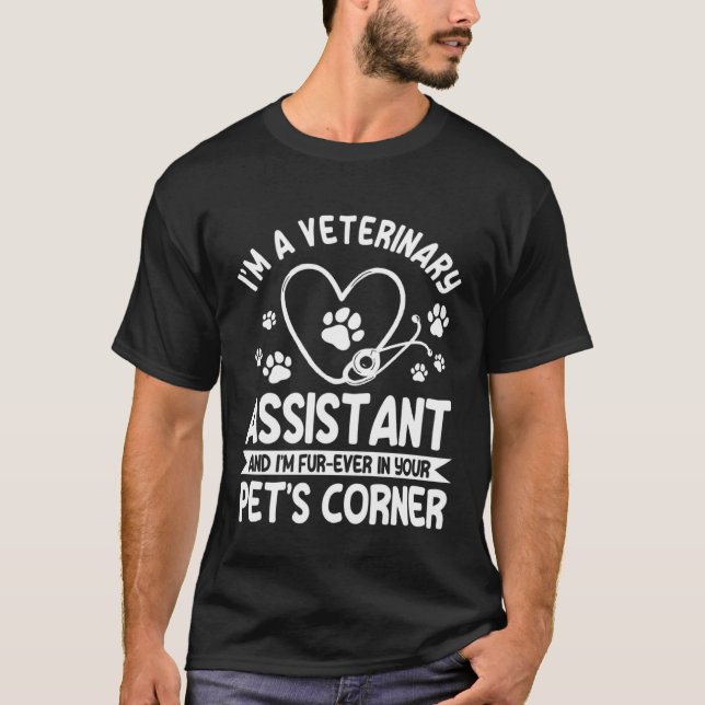 Great Veterinary Assistant Saying Animal Caretaker T Shirt (Framsida)