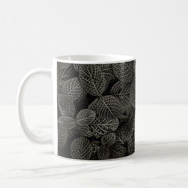 GREEN AND BROWN PINE CONES KAFFEMUGG (Vänster)