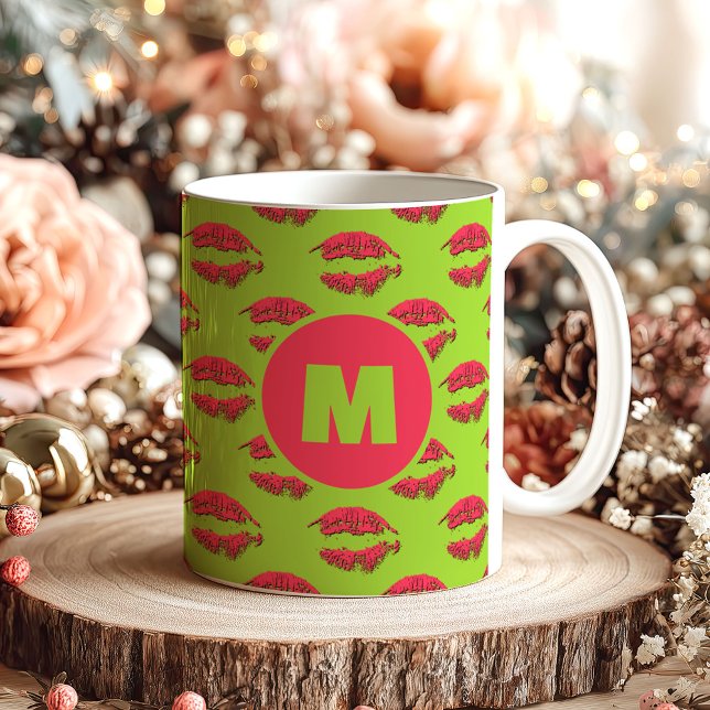 Green and Red XOXO Kissing Lips Personalized Kaffemugg (Skapare uppladdad)