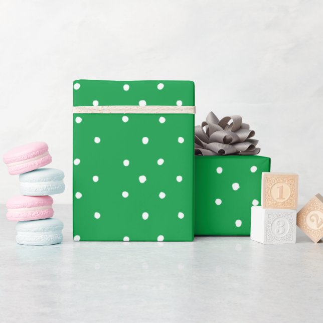 Green And White Polka Dots Presentpapper (Baby Shower)
