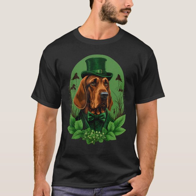 Green Bloodhound shamrock on St Patricks Day Blood T Shirt (Framsida)